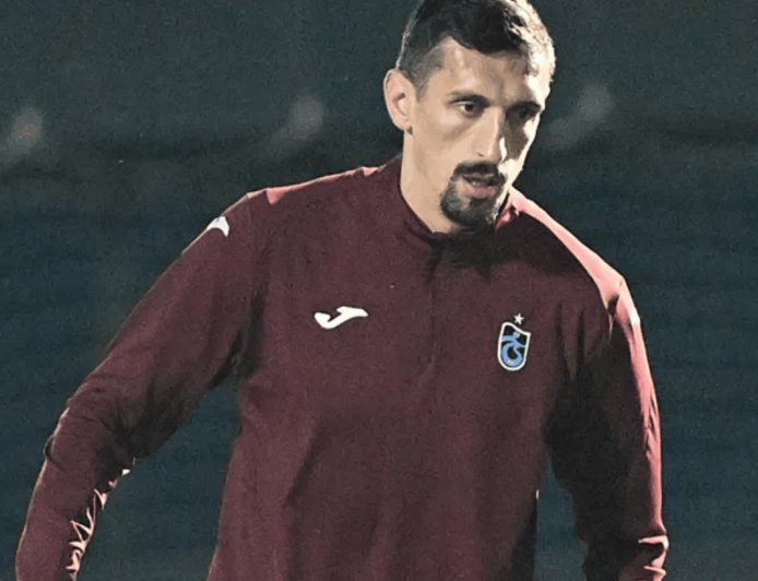 Trabzonspor’da Stefan Savić: 8 Maçın 720 Dakikası, Lider Performans